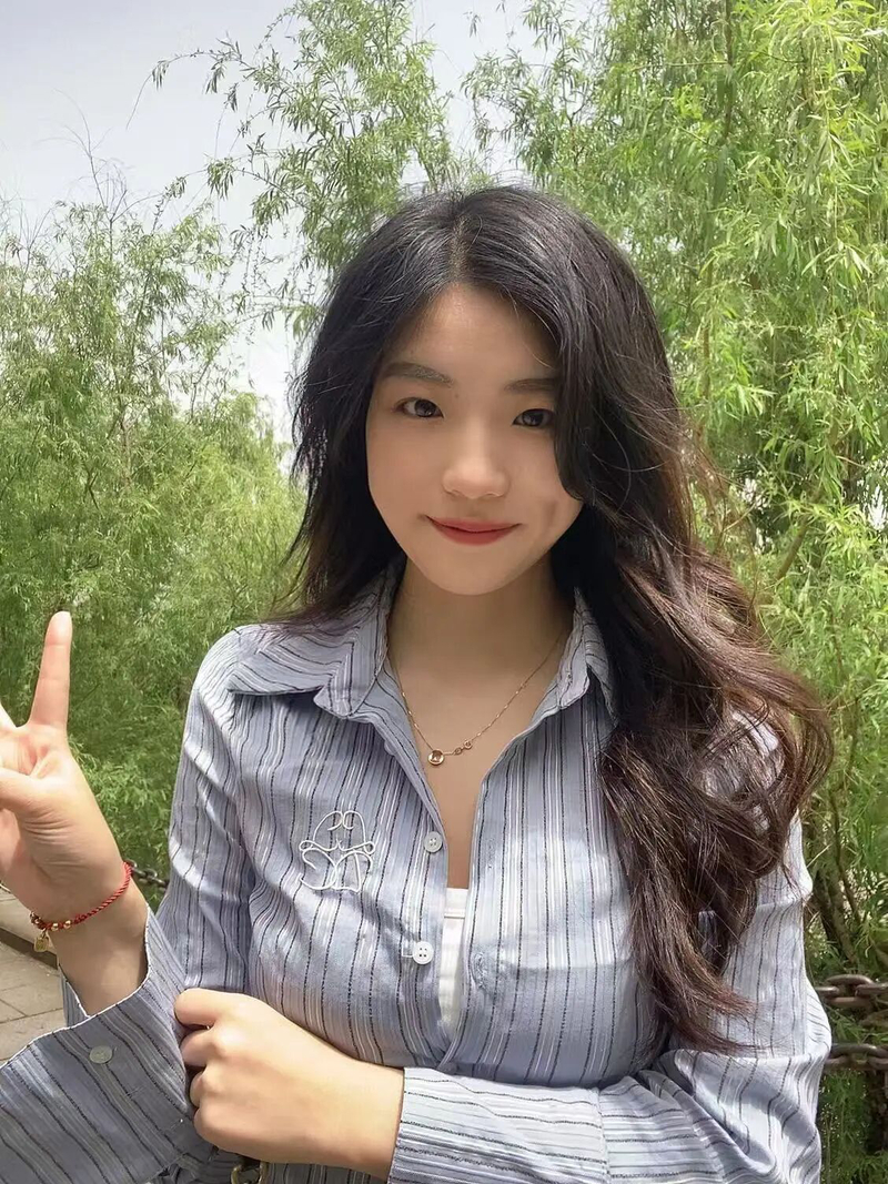 1757654278792016586.jpg 1235a83d4d6935e3b4c4c99908116f20.jpg