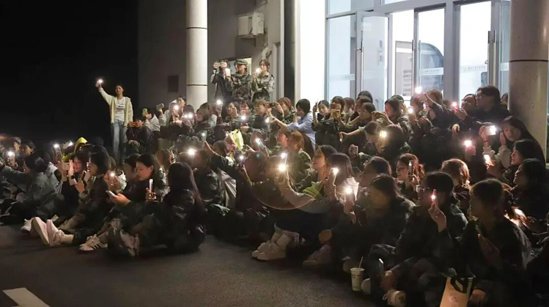 1759972960337022934.jpg ce481e654090d625dca8d7842003525f.jpg